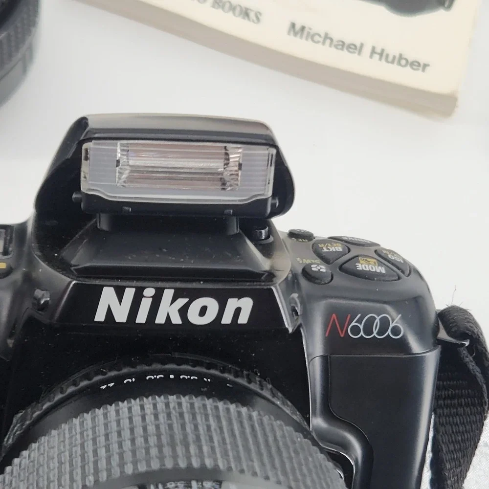 Nikon N6006 AF 35mm SLR Camera Nikkor 35-70 Quantaray 70-210 Broken Latch Parts